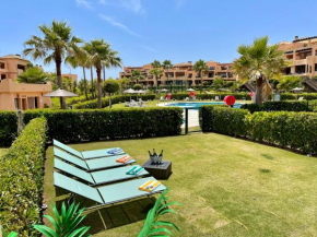 Casares Beach Golf Apartment With Private Garden Direct Pool Access, Casares
